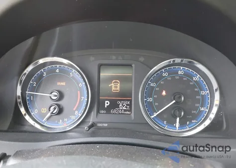 2019 Toyota Corolla Le from USA, damaged, VIN 2T1BURHE1KC236036